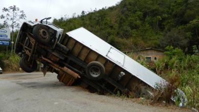 Legal Rights and Responsibilities after a Crashed Truck Incident